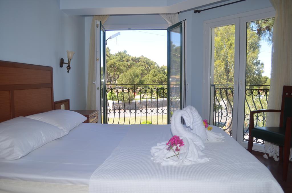 Silva Hotel ไอวาลิค ภายนอก รูปภาพ