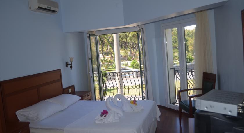 Silva Hotel ไอวาลิค ภายนอก รูปภาพ